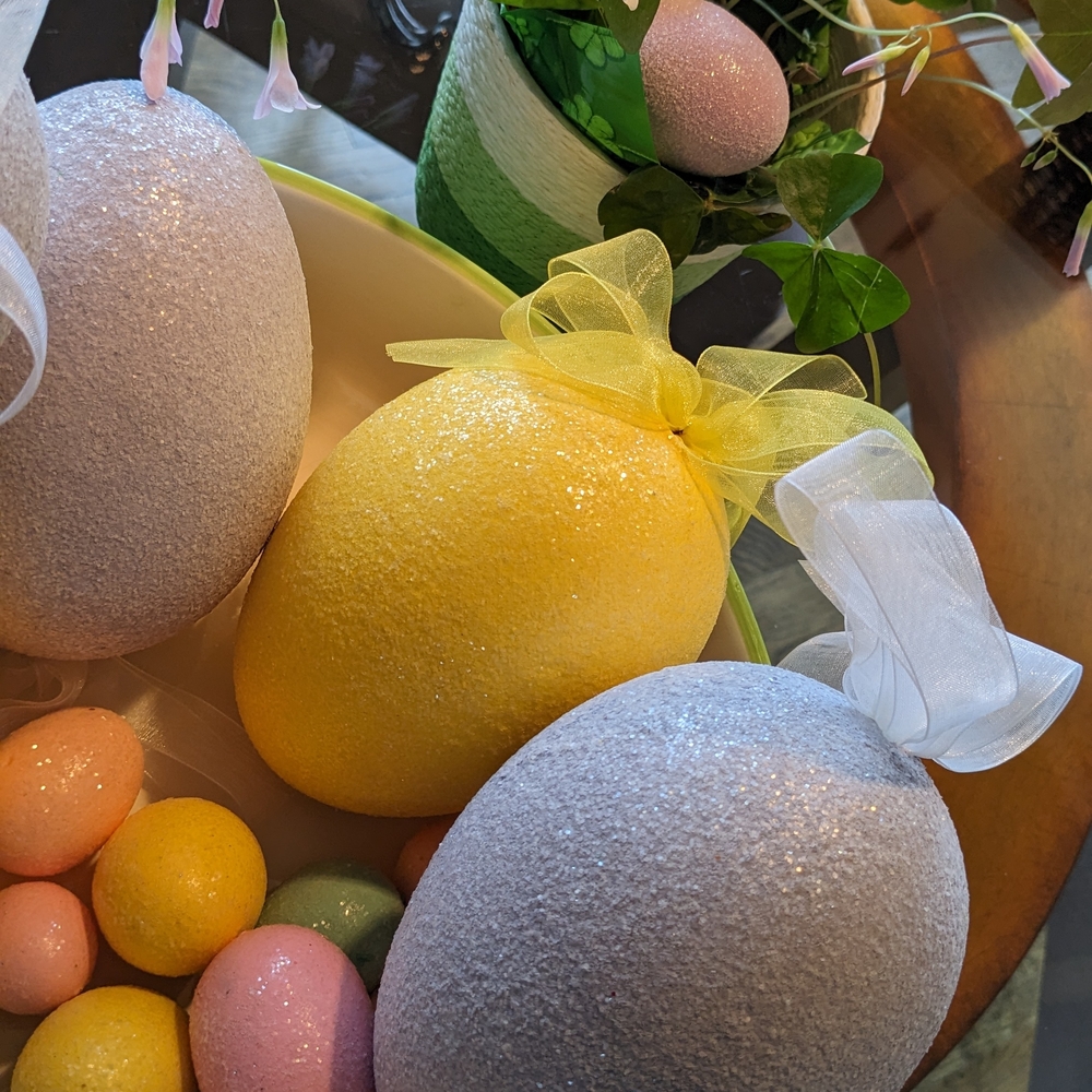 Decorative Glitter Easter Eggs